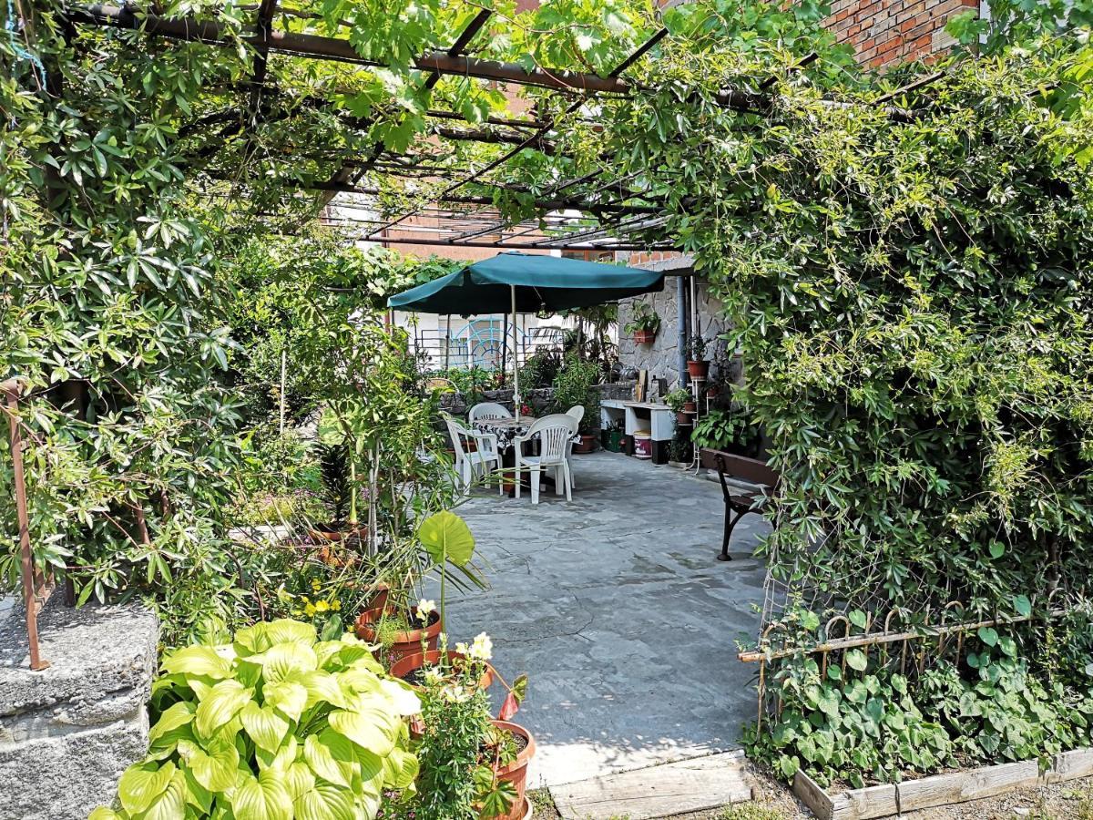 Zoya Apartment Sosopol Exterior foto